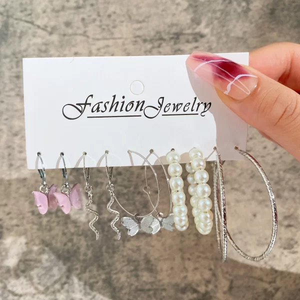 1Set Hot Selling Personalized Retro Pearl Heart Large Circle Earring Set for Women's Temperament Card Earrings Set Wholesale - Image 14