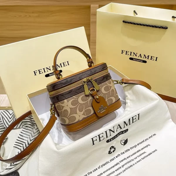 New minimalist and fashionable small handbag, contrasting color women's bag, high-end carriage crossbody bag, portable box bag - Image 31