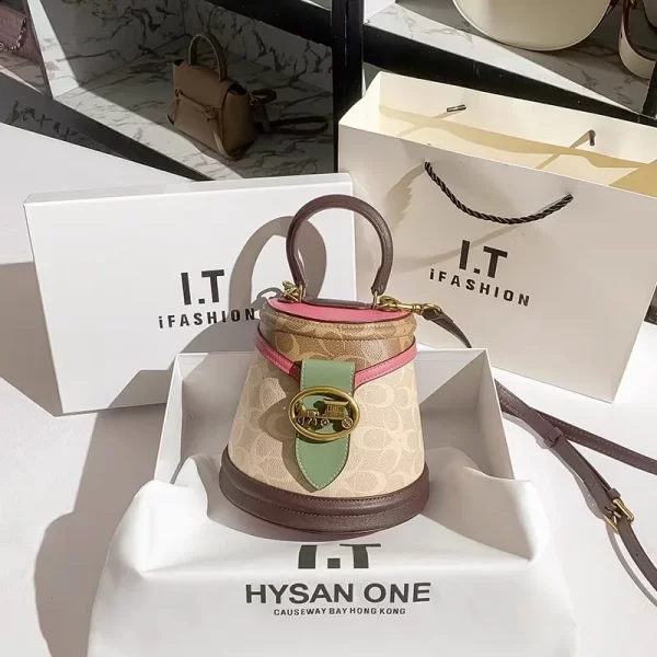 New minimalist and fashionable small handbag, contrasting color women's bag, high-end carriage crossbody bag, portable box bag - Image 33